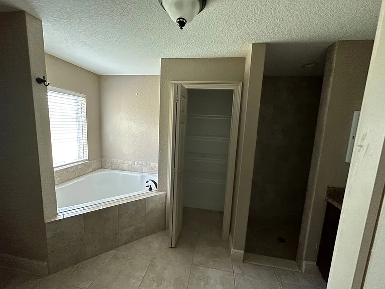 16736 SW 21st Terrace Rd — Photo 7