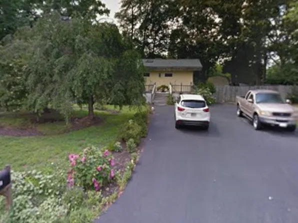 10 Mitchell Ave, Ocean View, DE 19970