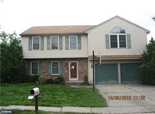 3 Lakefield Dr, Marlton, NJ 08053