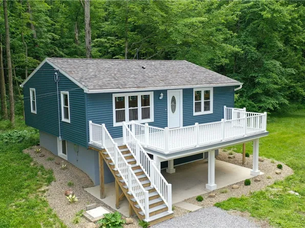 17366 Market St, Lake Milton, OH 44429
