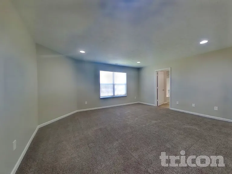 7507 Brattle Dr — Photo 8