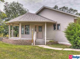 115 W Hill St, Hooper, NE 68031