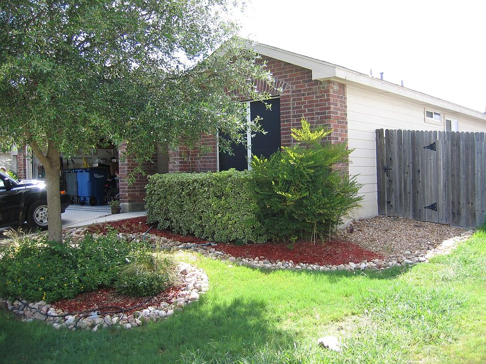 1st image of 227 San Saba