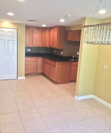 3rd image of 1917 Wayland Ln #1917