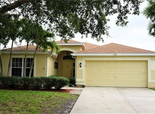 9230 Middle Oak Dr, Fort Myers, FL 33967
