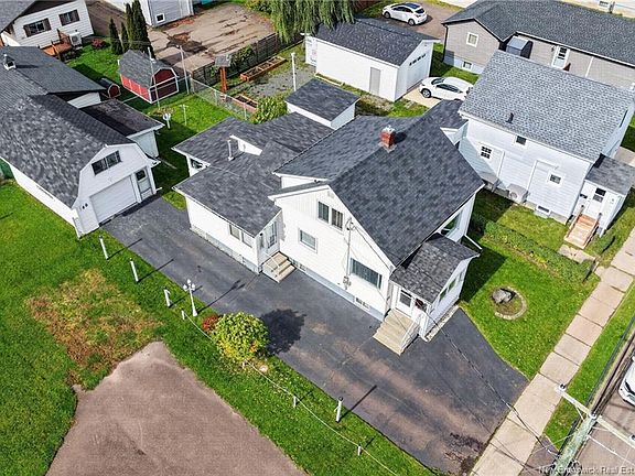 3rd image of 46 Churchill St