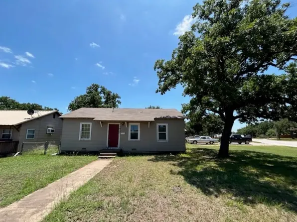1409 W 13th St, Cisco, TX 76437