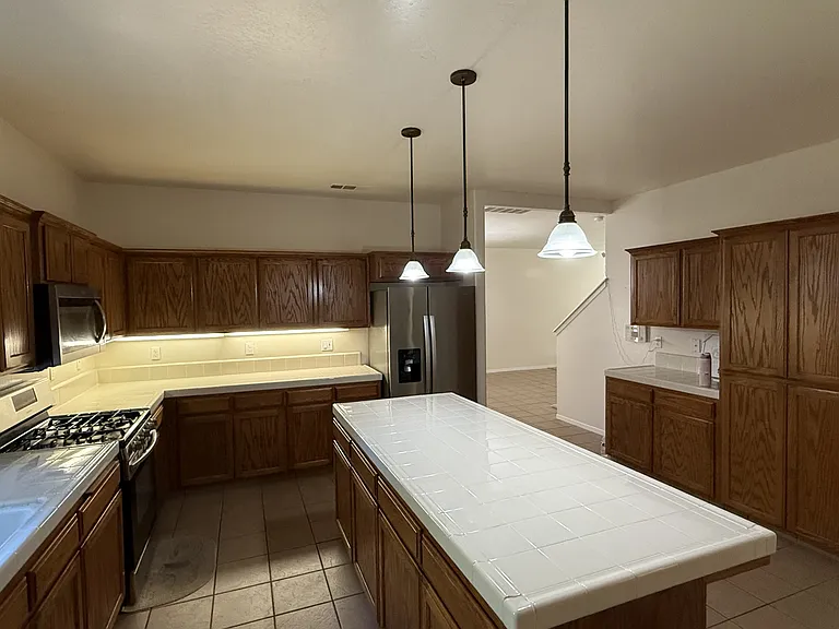142 W Reese Ave — Photo 5