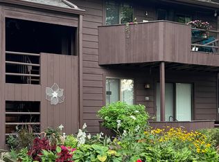 205 E Jolly Rd, Lansing, MI 48910