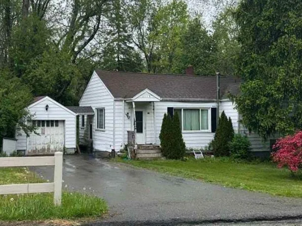 3119 Heights Rd, Aliquippa, PA 15001