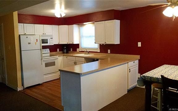 2nd image of 443 West Ave