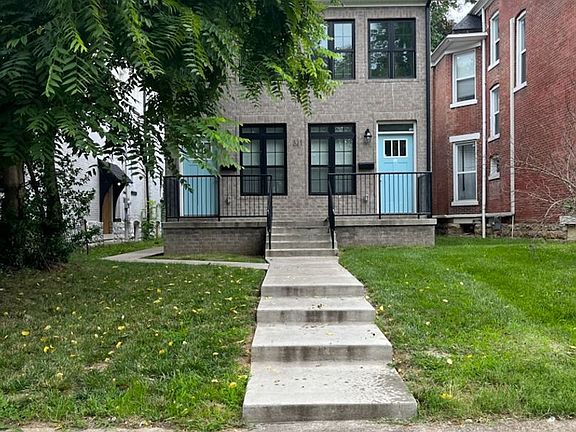 2nd image of 331 E Saint Catherine St Unit 100