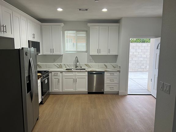 3rd image of 10868 Mountain View Ave