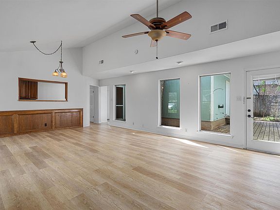 3rd image of 405 Oat Meadow Dr