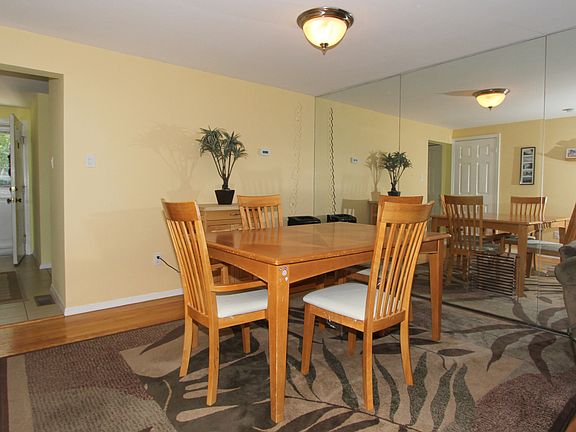 5th image of 4 Clara Ct