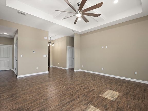 3rd image of 1305 Plata Dr