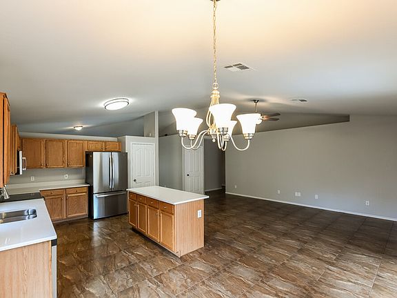 4th image of 4045 S Kirby Ct