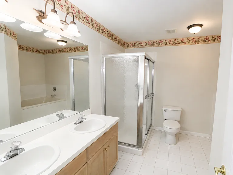 13 Amy Dr — Photo 7
