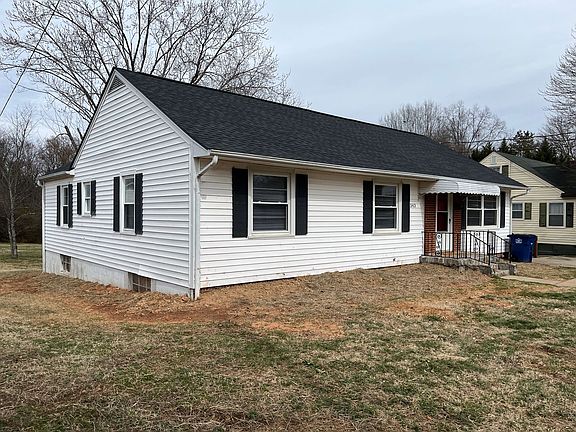 3rd image of 343 Elmwood Dr