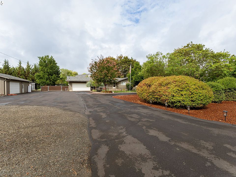 5450 Garden Valley Rd, Roseburg, OR 97471 | Zillow