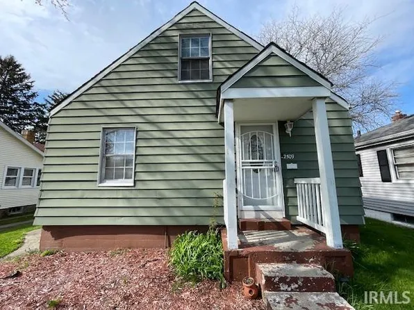 2509 Prast Blvd, South Bend, IN 46628