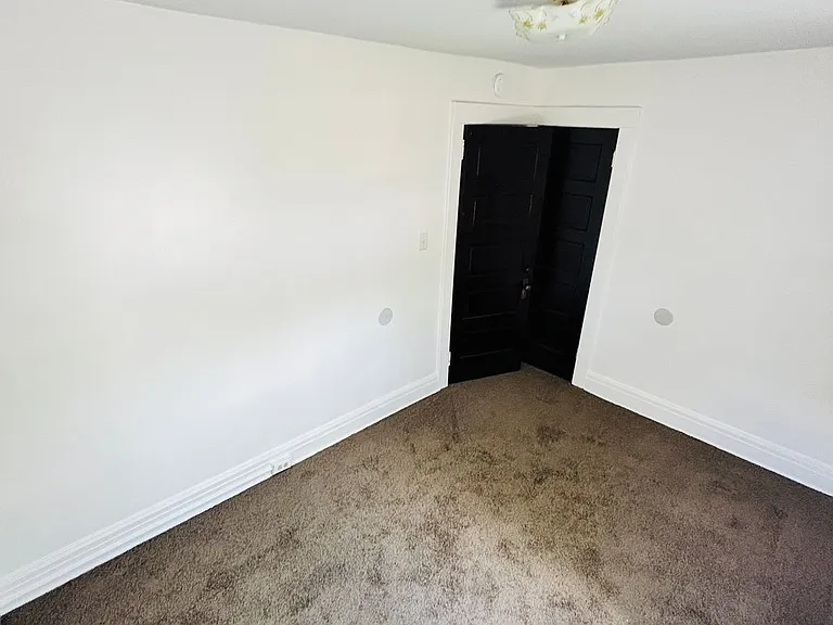 551 Park Pl — Photo 20