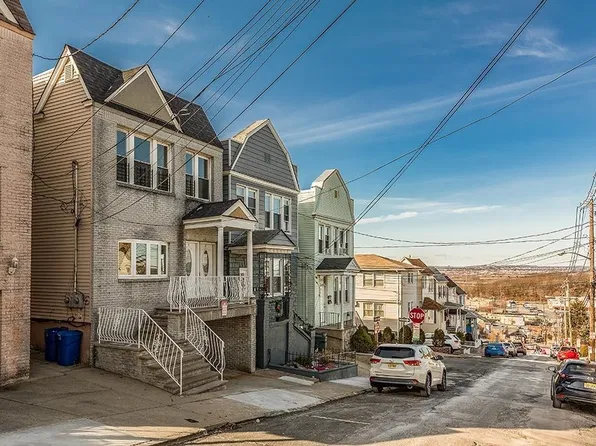 1411 86th St Floor 2, North Bergen, NJ 07047