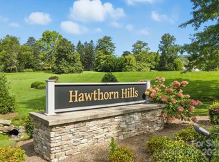 2 Riding Gate Rd, Hendersonville, NC 28791