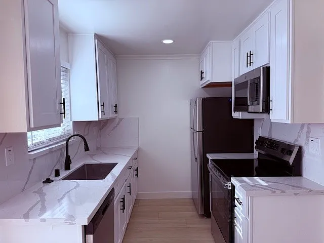 1133 Paloma Ave #4 — Photo 5