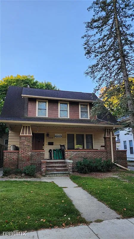 1018 Granger - 1 — Photo 2