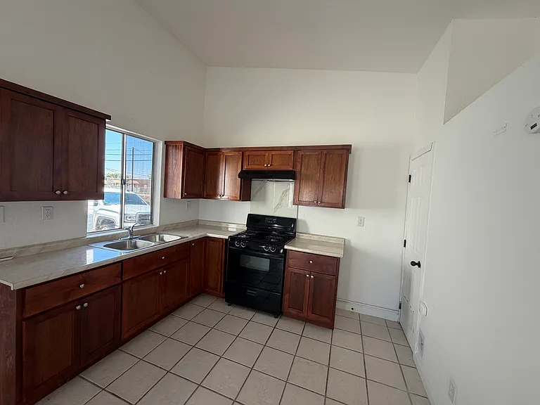 5951 Griems Ct #F — Photo 5