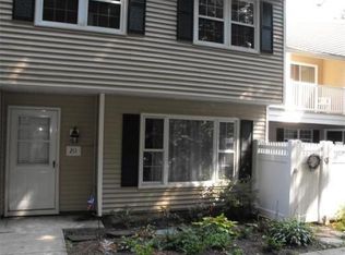 211 Edgebrook Dr, Boylston, MA 01505