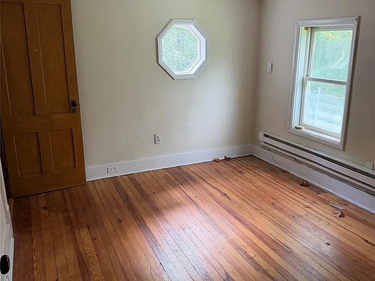 247 Sprague Ave — Photo 6