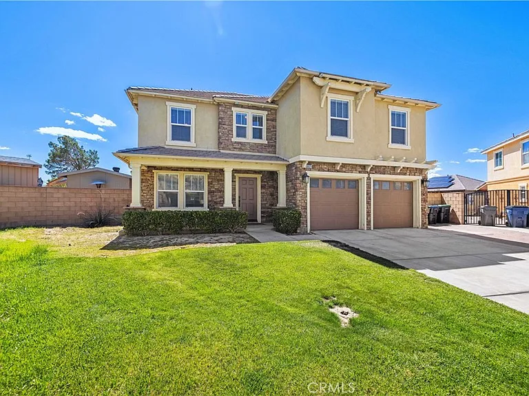 43023 Artesia Ct — Photo 1