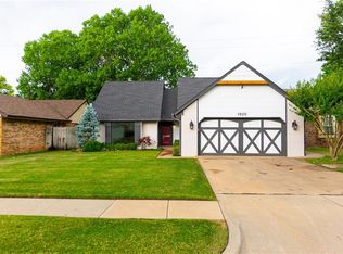 1920 Grassland Dr, Norman, OK 73072