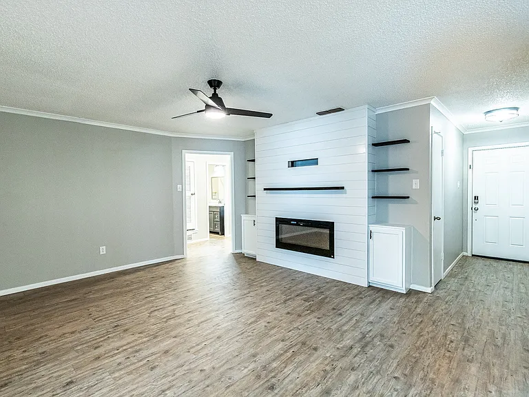 9611 Bangor Ave — Photo 5