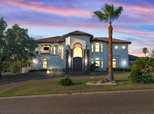 102 Redwing Ct, Laredo, TX 78045