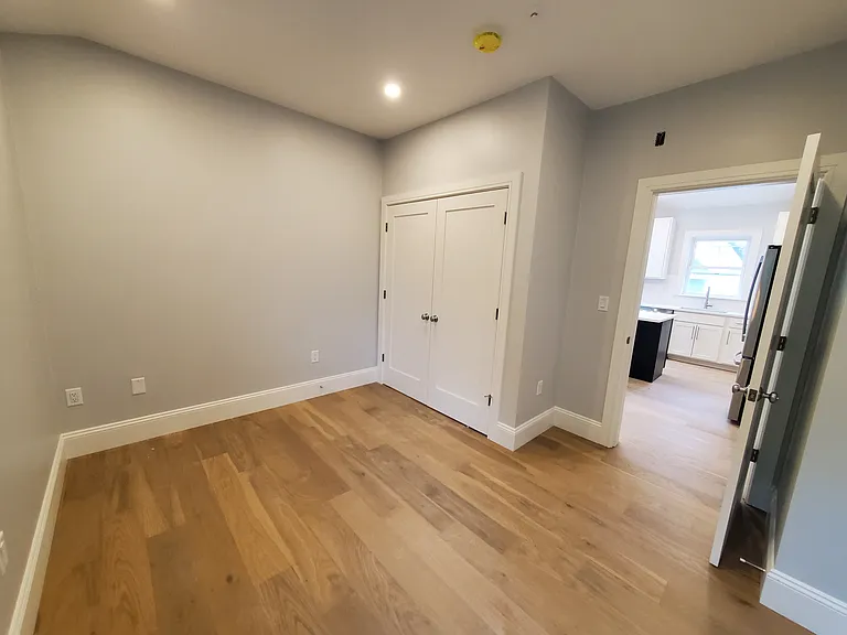 51 Fairbanks St #4 — Photo 14