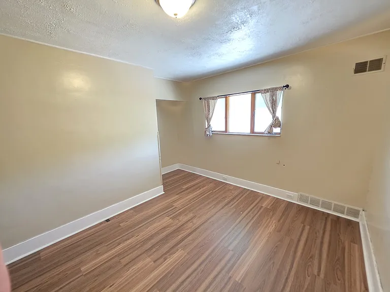 214 Wright St — Photo 7