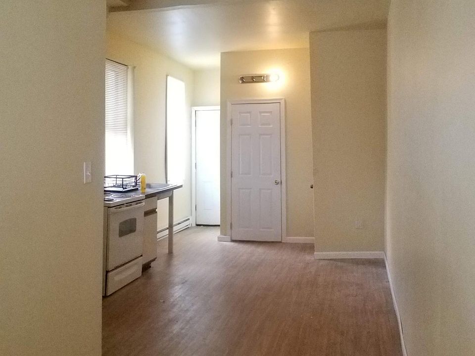 1st image of 2208 W Cumberland St #Y