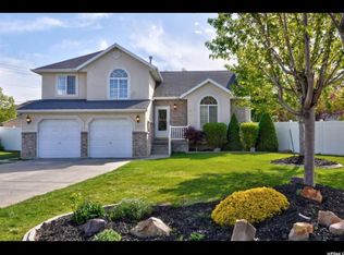 10178 S Campden Ct, South Jordan, UT 84009