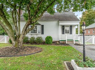 6 S Mountain Rd, Harrisburg, PA 17112