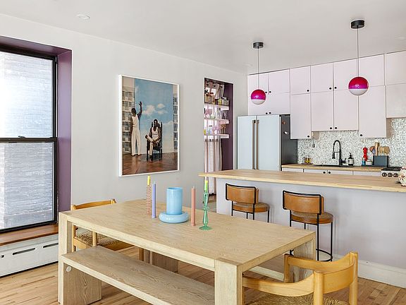4th image of 366 Lafayette Ave APT 2