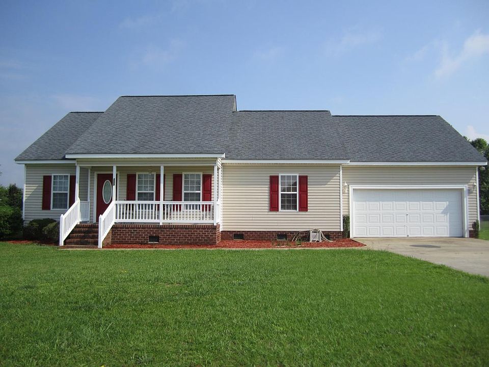 1st image of 209 Woodcroft Dr