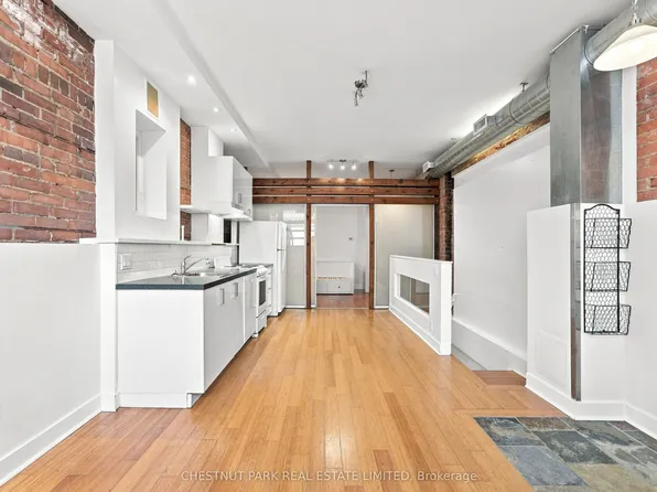 208 Greenwood Ave Unit 1, Toronto, ON M4L 2R1