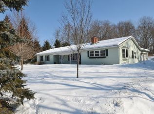 44 Countryside Rd, Columbia, NJ 07832