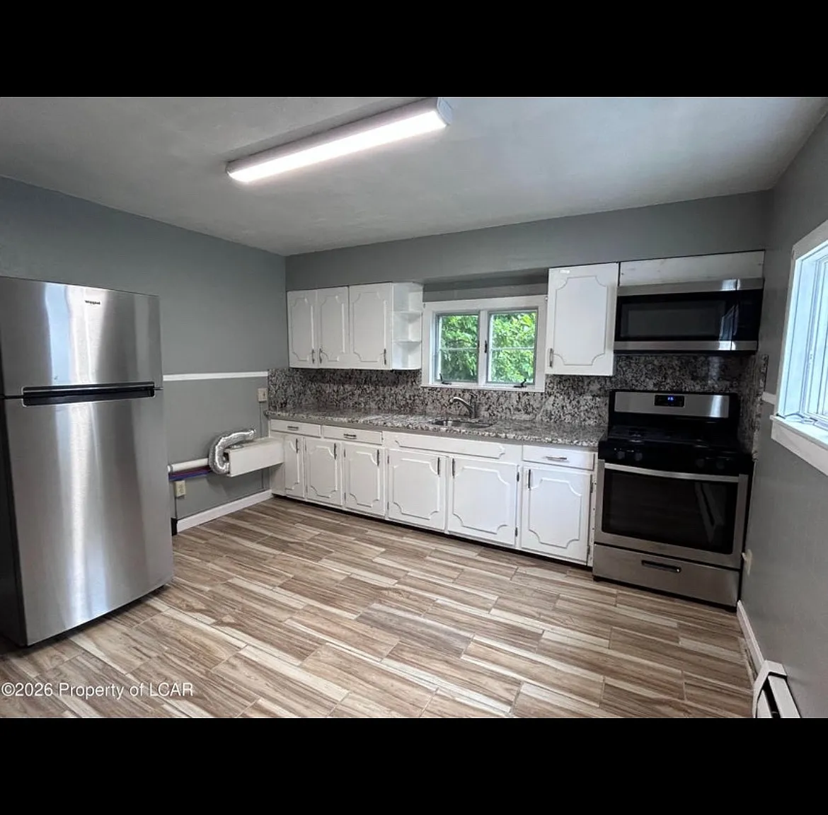 2 bed, 1004 sqft, $1,200 — Photo 2