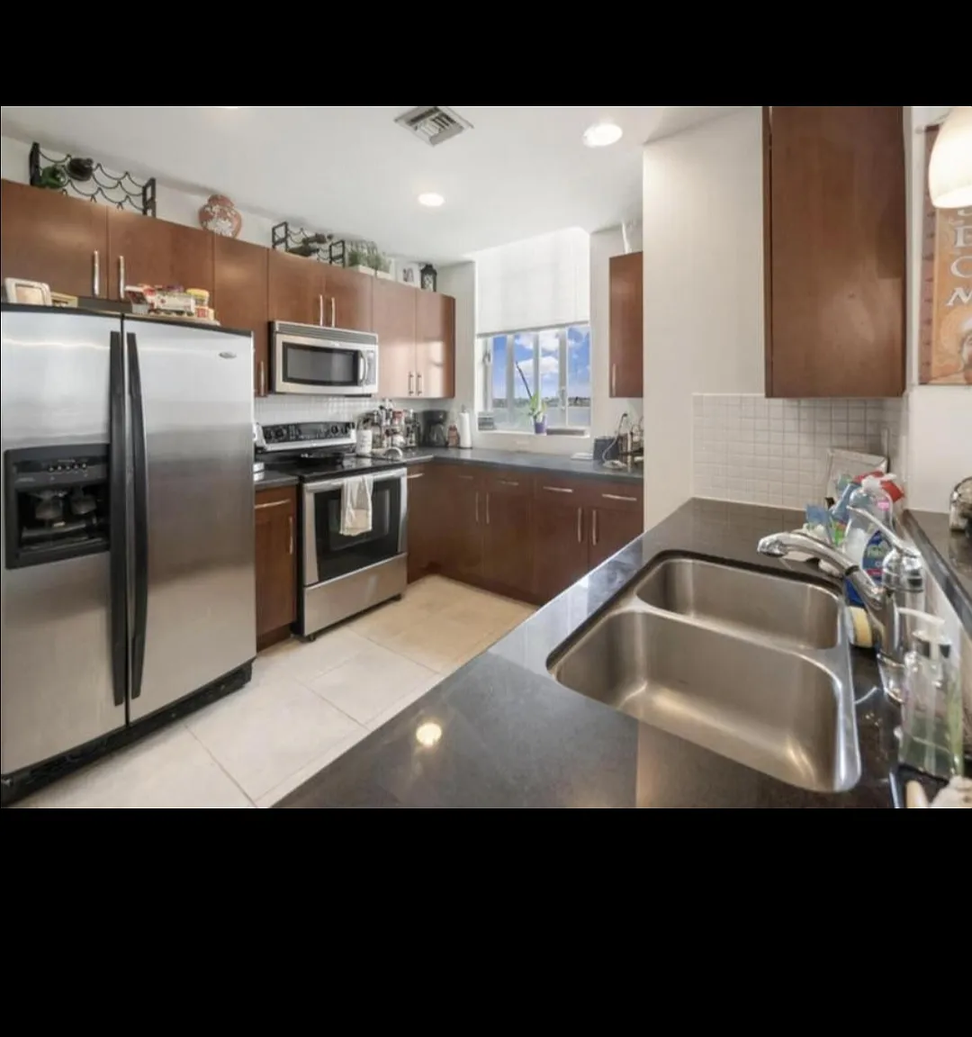 2 bed, 2.5 bath, 1245 sqft, $3,000 — Photo 1