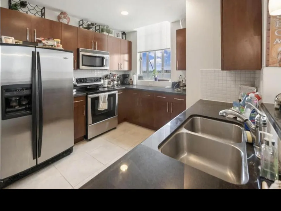300 S Australian Ave #99