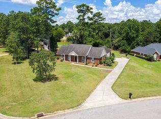 116 Willow Lake Dr, Leesburg, GA 31763